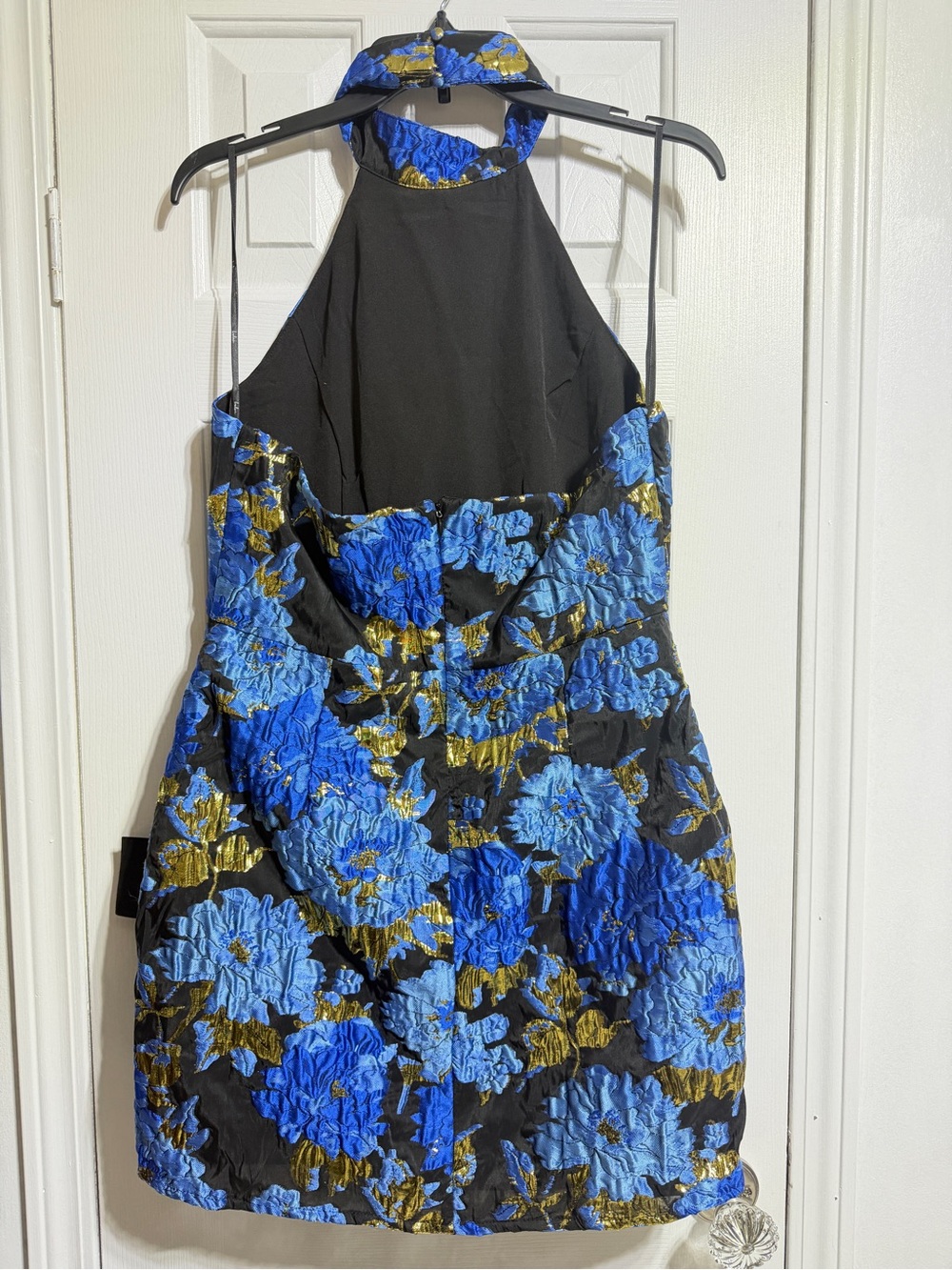 Lulu's Blue Floral Halter Mini Dress with Gold Accents NWOT - Picture 4 of 8